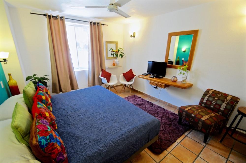 Villa Mercedes Petit Hotel-Adults Only Puerto Vallarta Bagian luar foto
