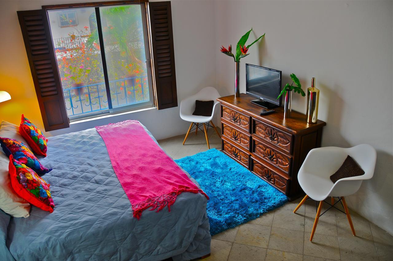 Villa Mercedes Petit Hotel-Adults Only Puerto Vallarta Bagian luar foto