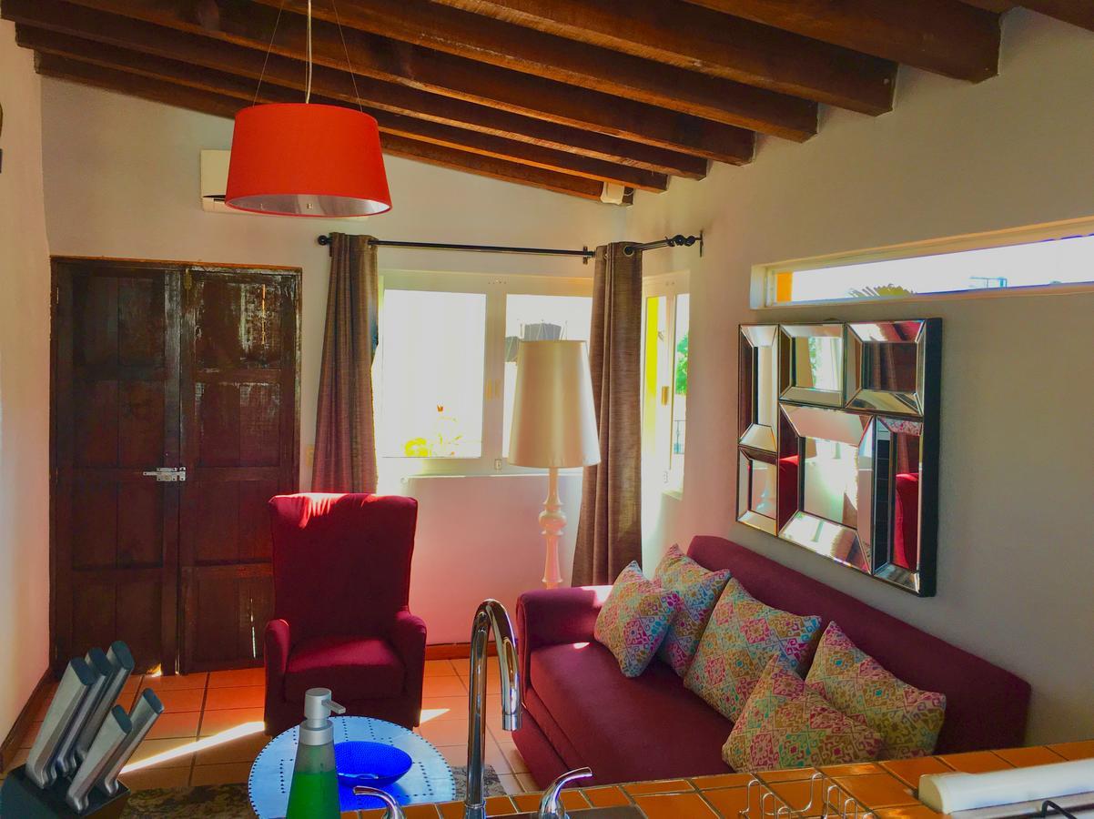 Villa Mercedes Petit Hotel-Adults Only Puerto Vallarta Bagian luar foto